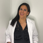 Dra-Ruth-Gallegos-implantologa-clinica-clever-sevilla